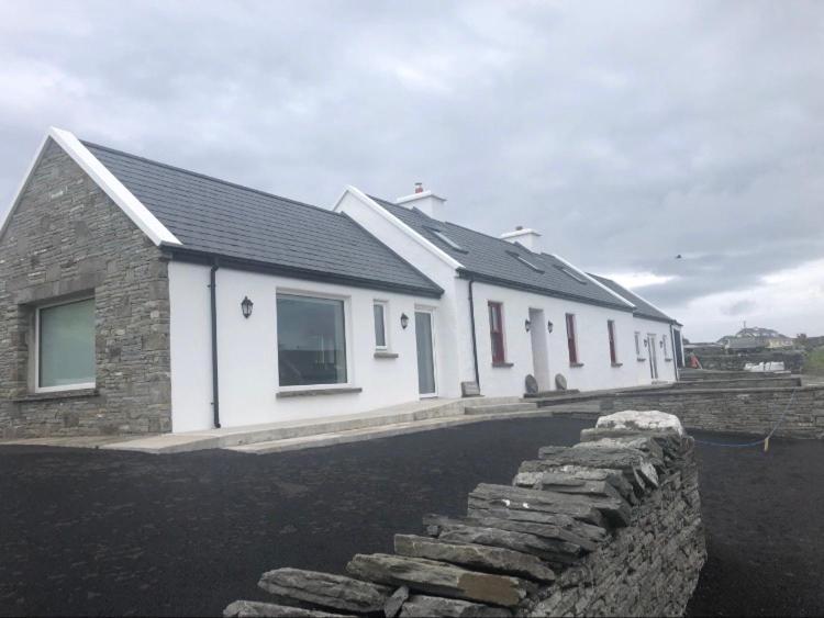 Conway'S Cottage With Sea View Nestling By Cliffs-Of-Moher Liscannor Buitenkant foto