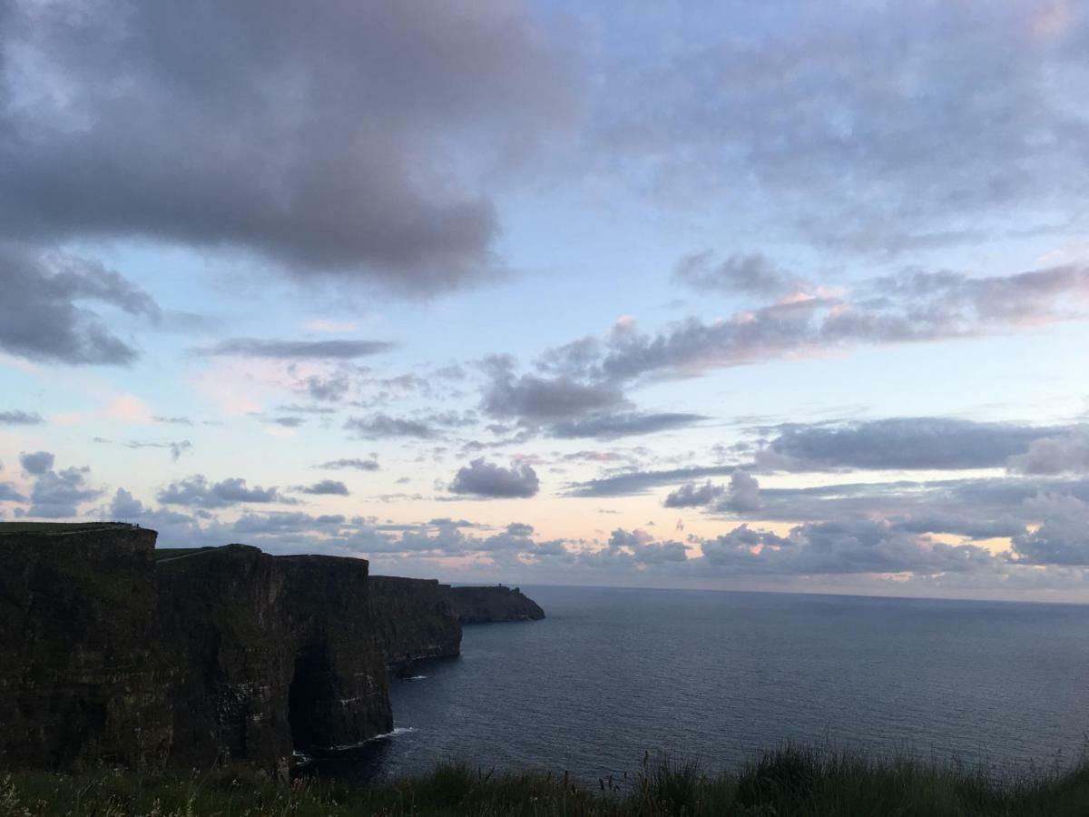 Conway'S Cottage With Sea View Nestling By Cliffs-Of-Moher Liscannor Buitenkant foto
