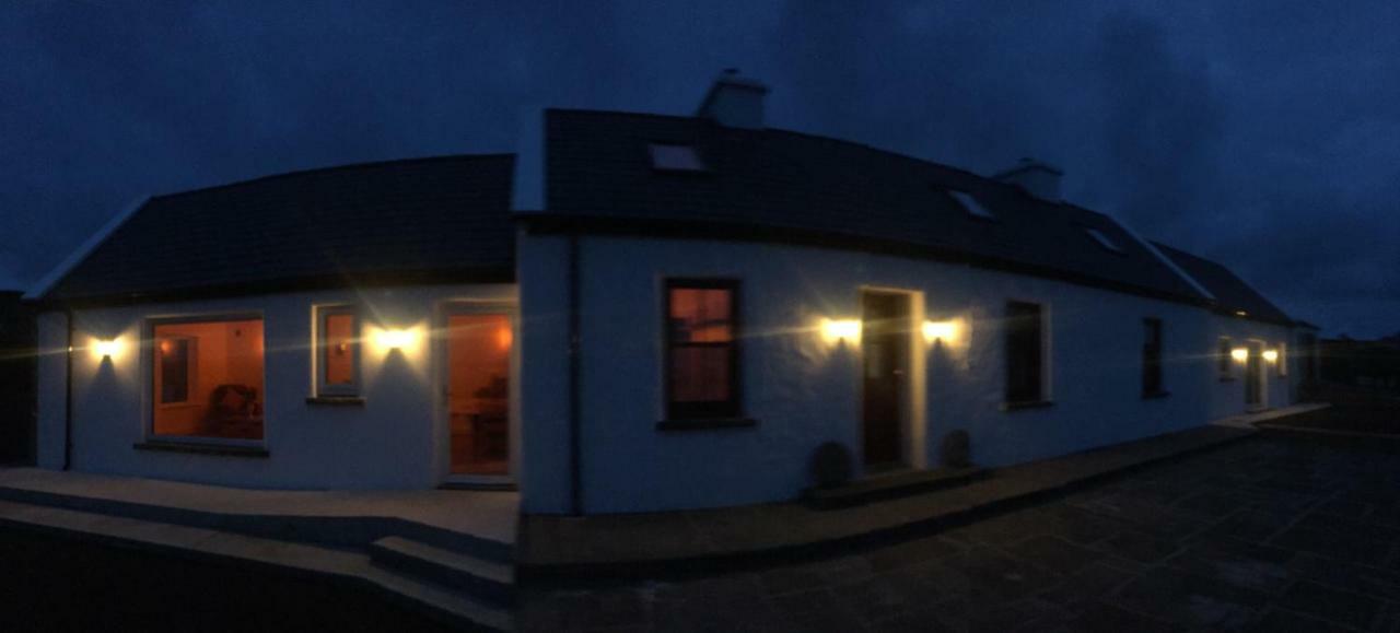 Conway'S Cottage With Sea View Nestling By Cliffs-Of-Moher Liscannor Buitenkant foto